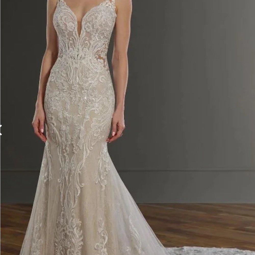 Wedding dress size 14 ivory/white beaded dress